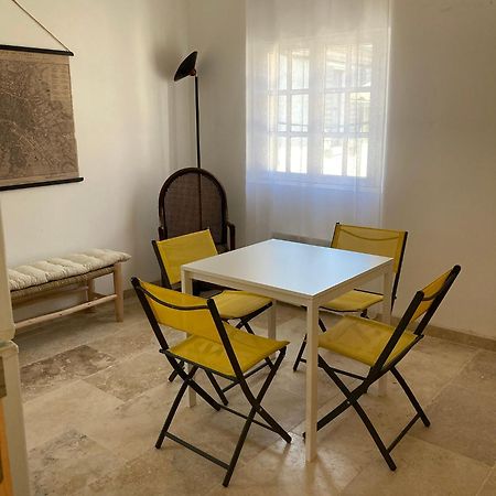 Chambres Independantes En Plein Centre Historique Beaucaire  Zewnętrze zdjęcie