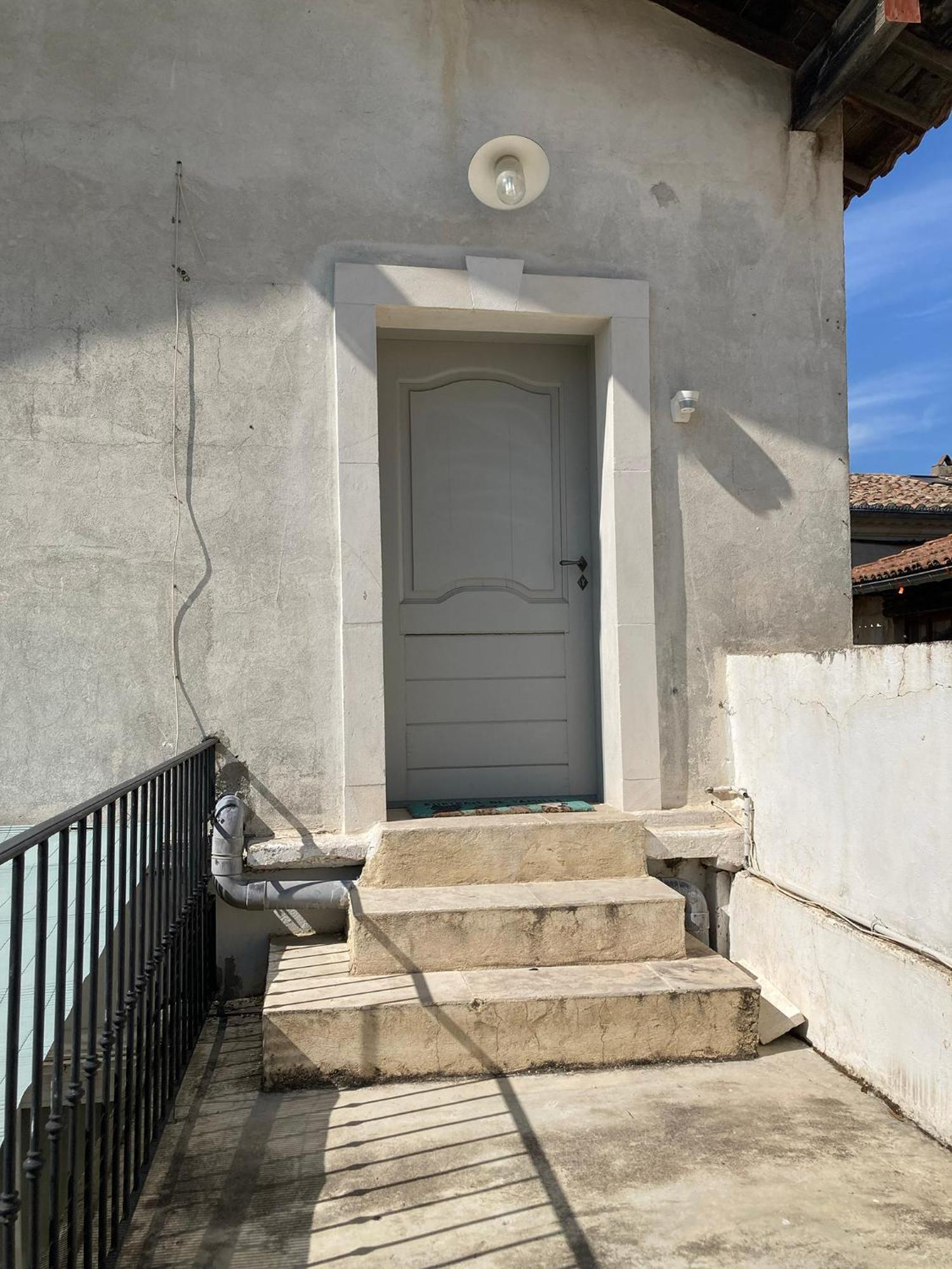 Chambres Independantes En Plein Centre Historique Beaucaire  Zewnętrze zdjęcie